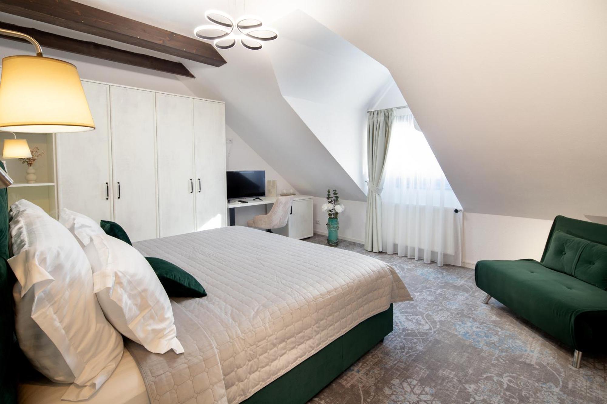 Hotel Casa Renium Sibiu Esterno foto